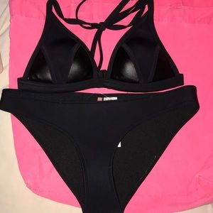 PINK VS Black triangle swim set